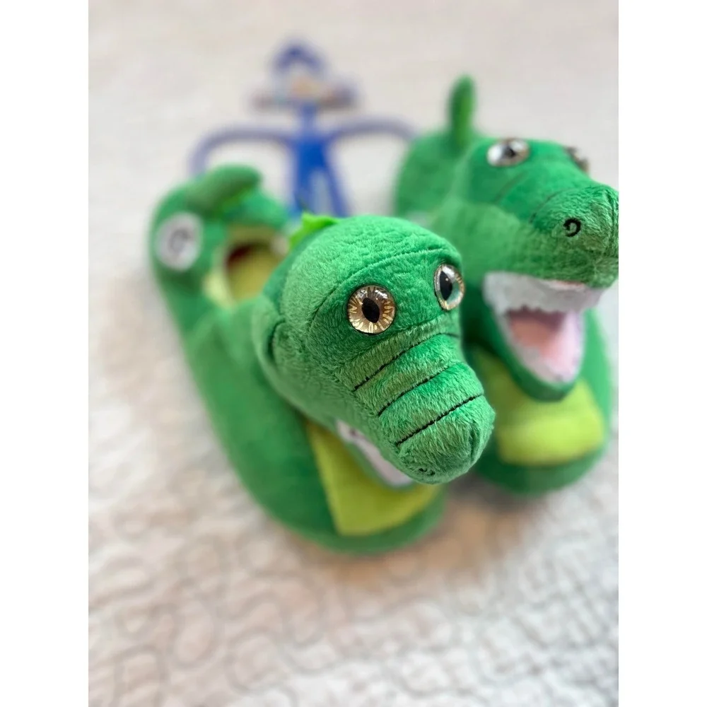 Build A Bear Workshop Kids Green Crocodile Slippers‎ M 2/3 Plush Cozy